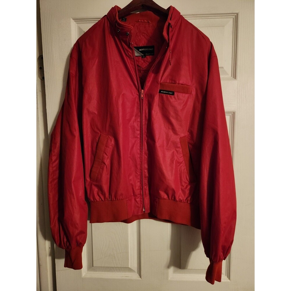 VTG Members Only Men's Size 44 Europe Crafted Cafe Racer Bomber Red Jacket